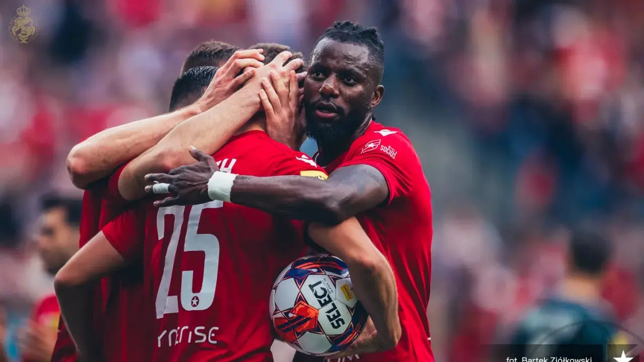 Zdjęcie: Lider niepokonany: Wisła - Lechia 3:4