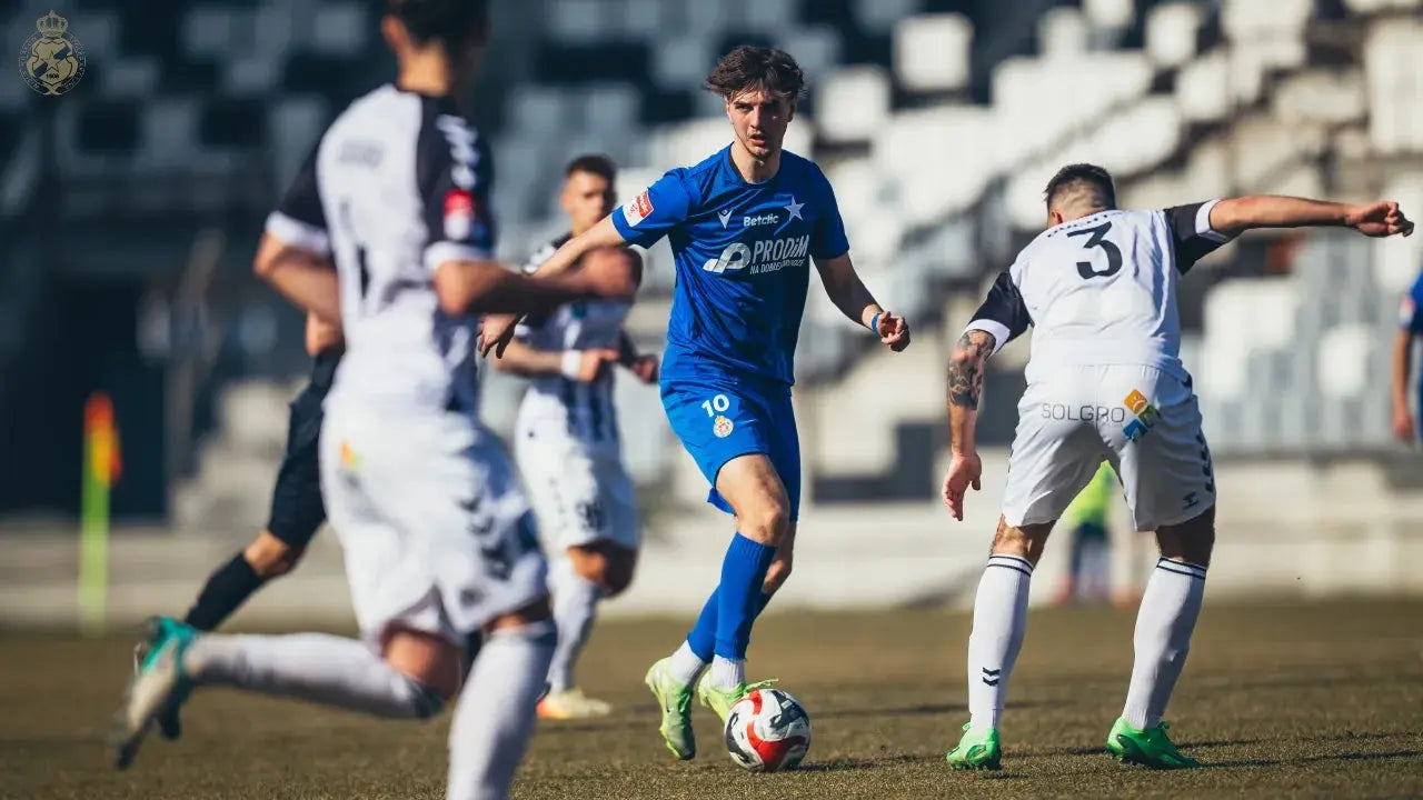 Zdjęcie: Rezerwy: Powrót z Nowego Sącza bez punktów