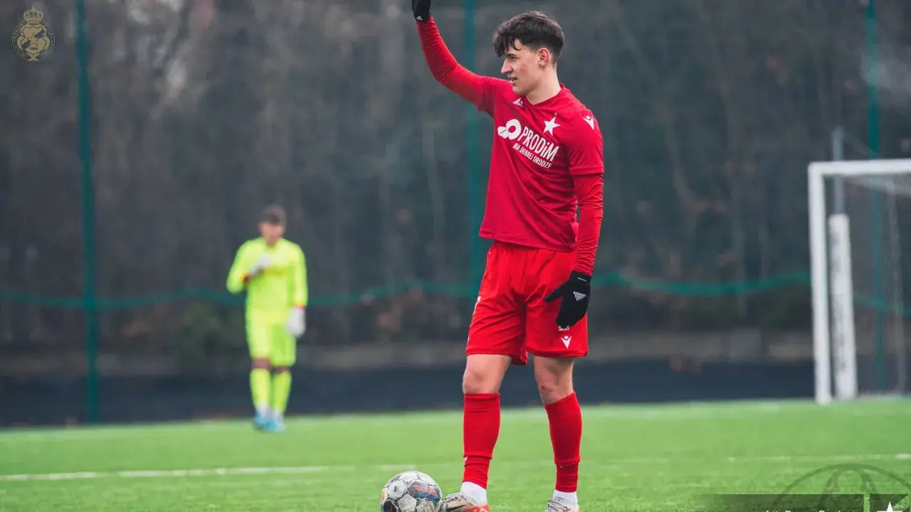 Zdjęcie: Rezerwy: Inauguracyjne zwycięstwo z Watrą