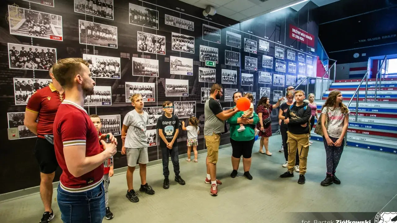 Zdjęcie: Zwiedzanie stadionu - urodziny Fanshop
