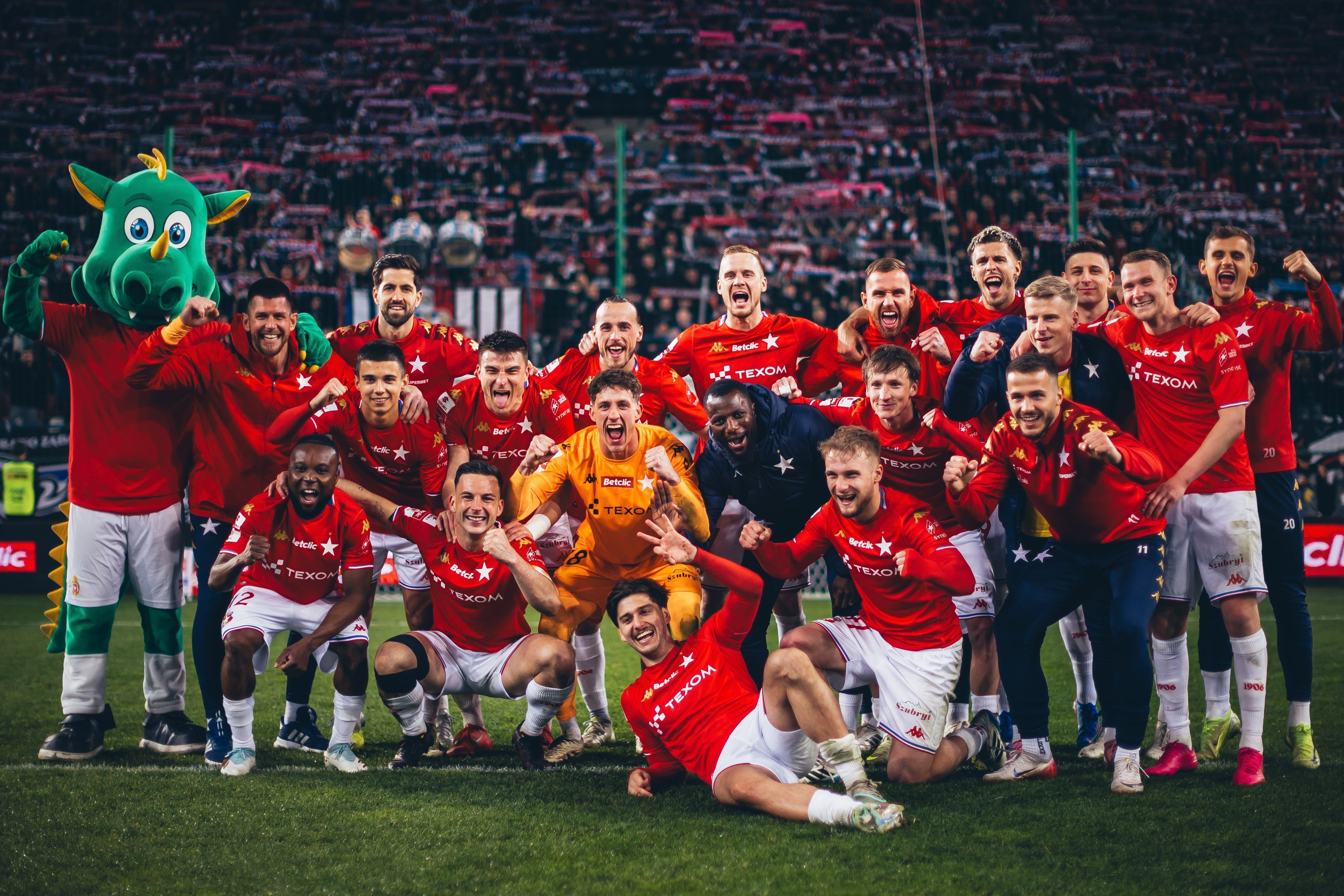 WAŻNE, WYWALCZONE ZWYCIĘSTWO! - Wisła Kraków® Official Platform