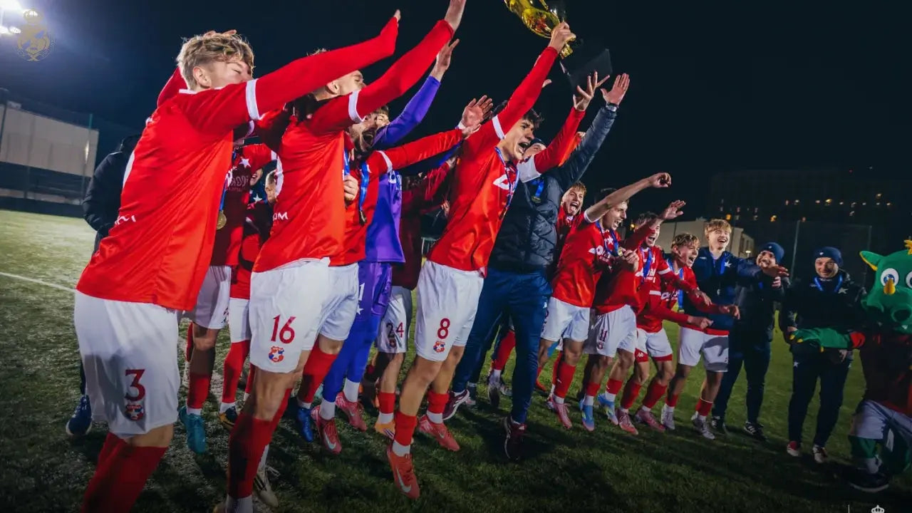 Zdjęcie: Wisła II Kraków wygrywa finał PPN Kraków po konkursie karnych!