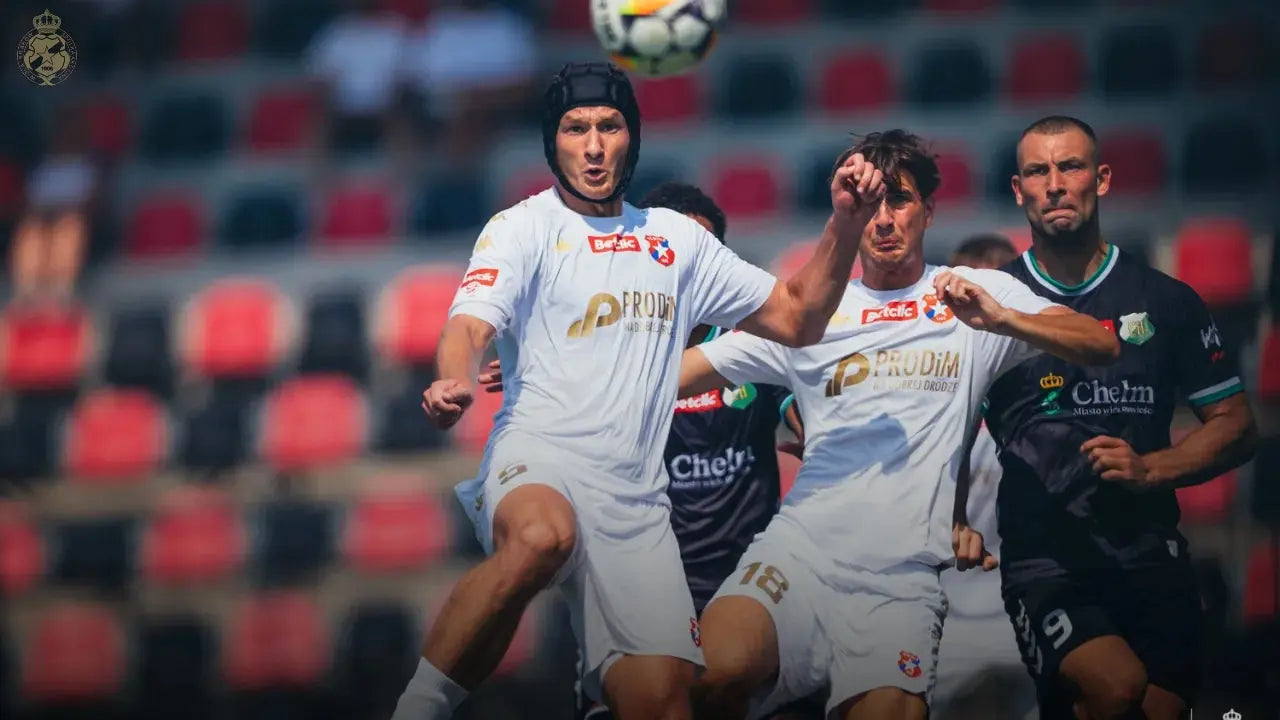 Zdjęcie: Wisła II Kraków odnosi porażkę w bliskim starciu z ligowym liderem