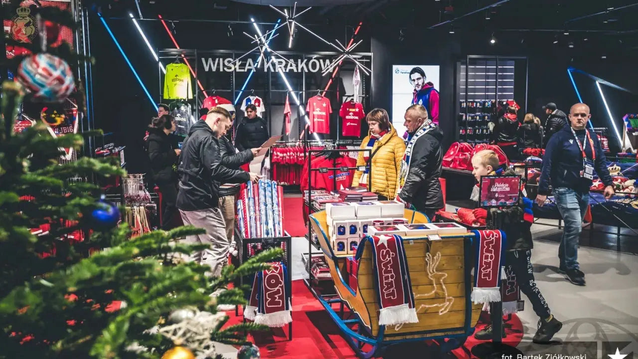 Zdjęcie: Funkcjonowanie Official Fanshopu i Strefy Kibica