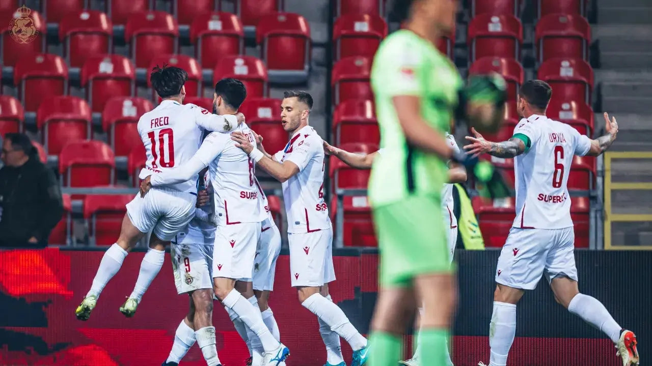 Zdjęcie: Wiślacy skuteczni w Tychach: #TYCWIS 0:2