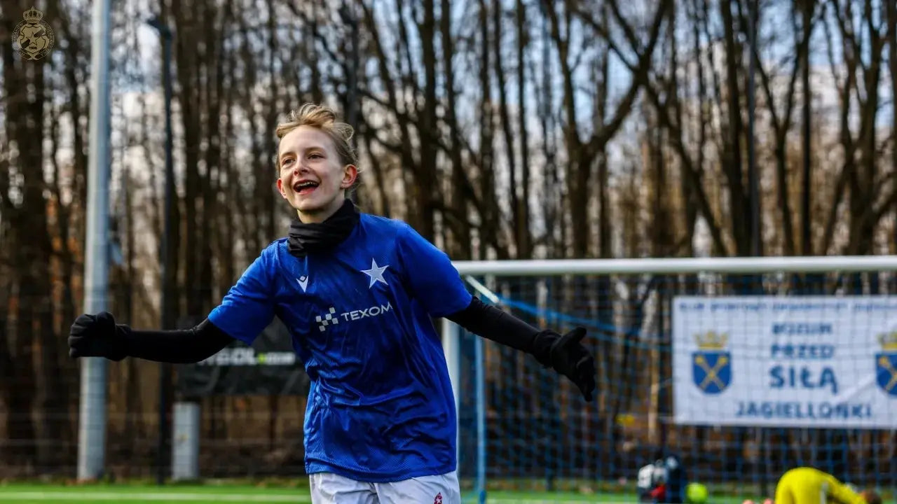 Zdjęcie: Udany weekend młodszych piłkarek Białej Gwiazdy