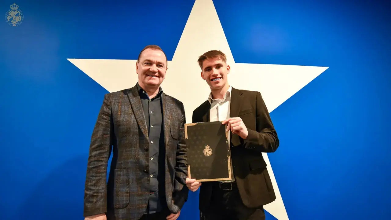 Zdjęcie: Kuba Wiśniewski na dłużej w Wiśle Kraków