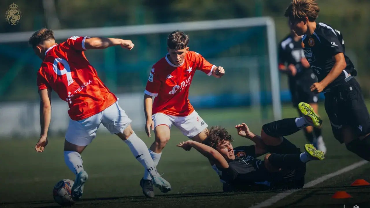 Zdjęcie: Wisła Kraków w CLJ! Co czeka młodzieżowe drużyny Białej Gwiazdy w tą sobotę?