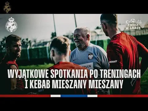 WisłaWLarze-Odwiedziny-po-treningu-i-znajome-twarze-z-boiska Wisła Kraków® | Official Platform
