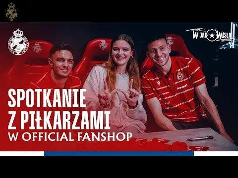 Giannis-Kiakos-i-Tamás-Kiss-w-Fanshopie Wisła Kraków® | Official Platform