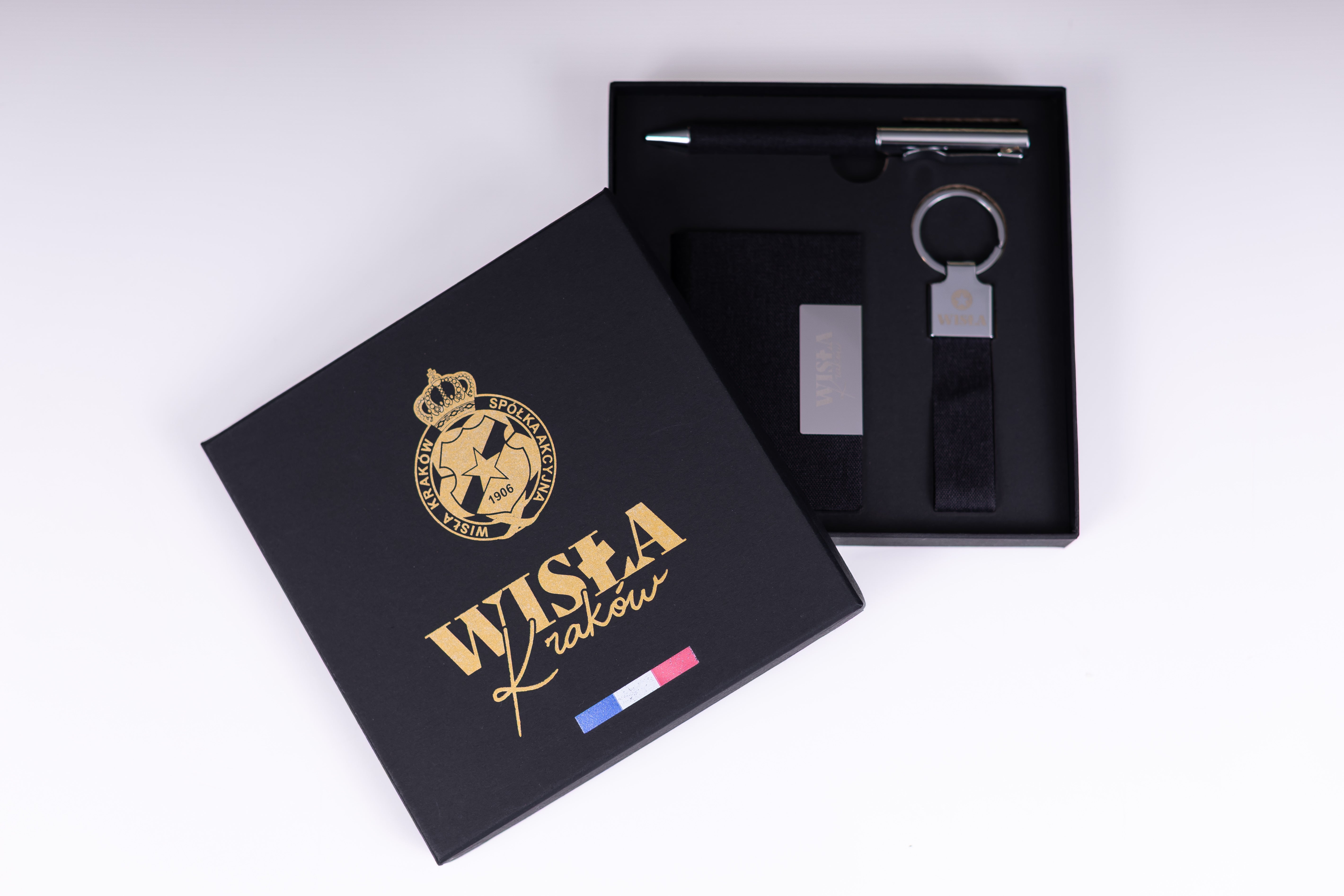 Zestaw Wisła Kraków SA – wizytownik, długopis, brelok - Wisła Kraków® Official Platform