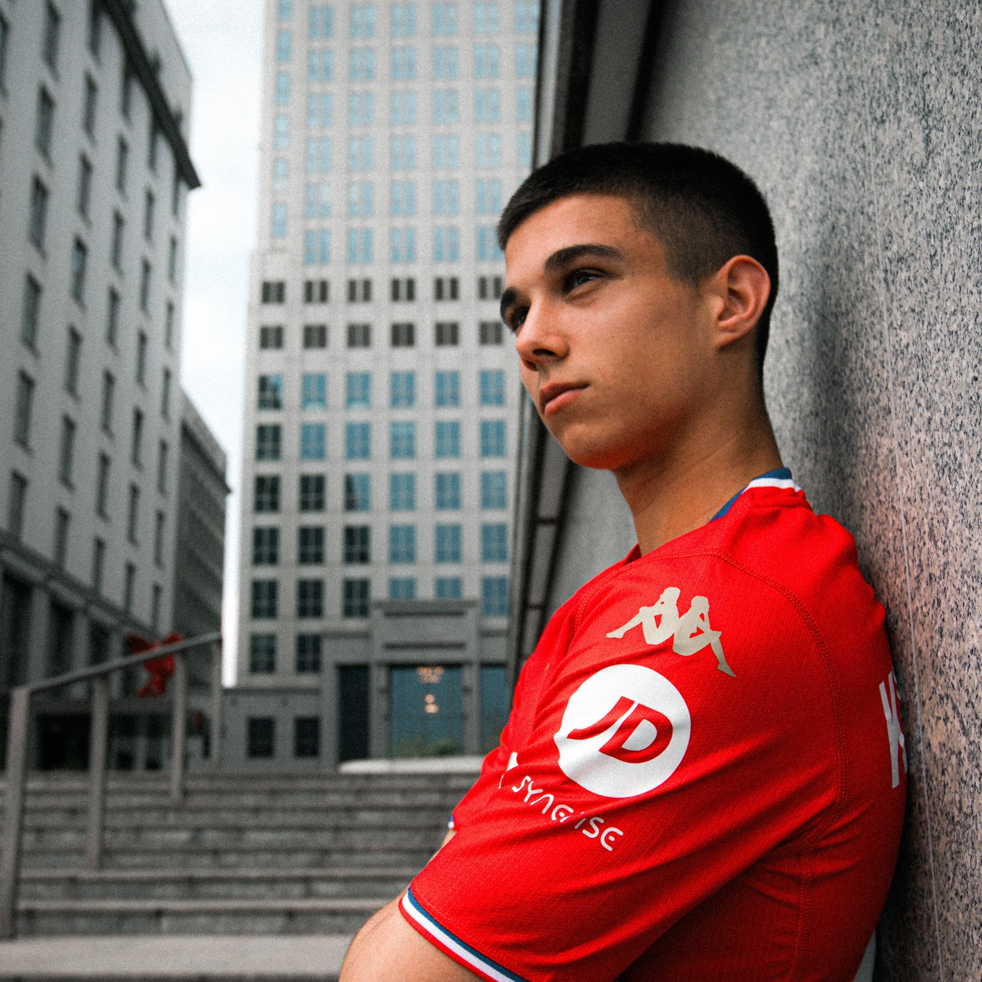 Licytacja - domowa koszulka meczowa Kappa 2025/26 z podpisami 18 zawodników - Official FanShop - TS Wisła Kraków SA