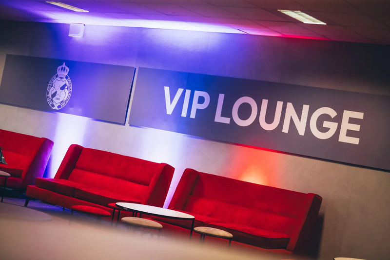 VIP LOUNGE