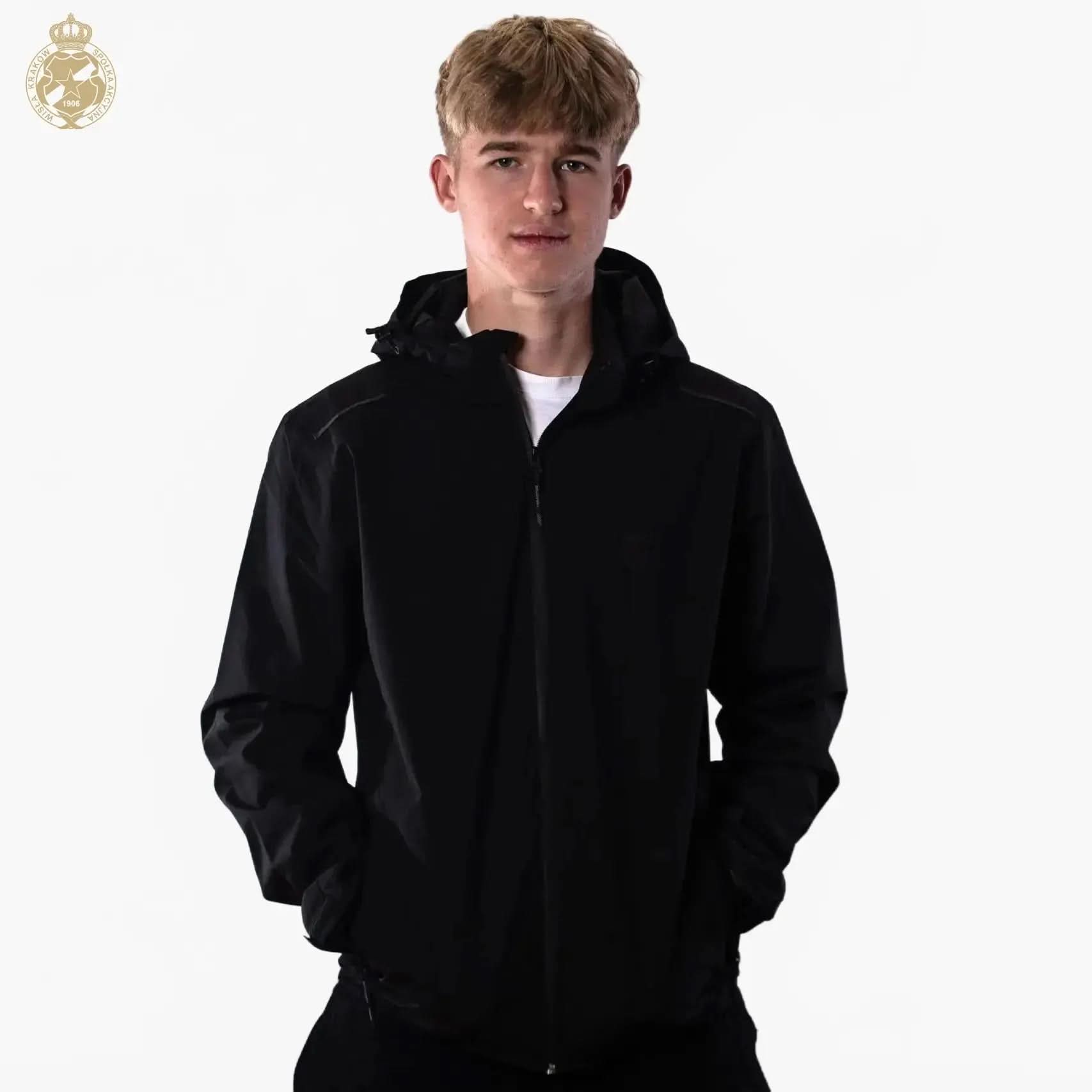 Kurtka PRO-TECH Herb TS - czarna Official FanShop - TS Wisła Kraków SA